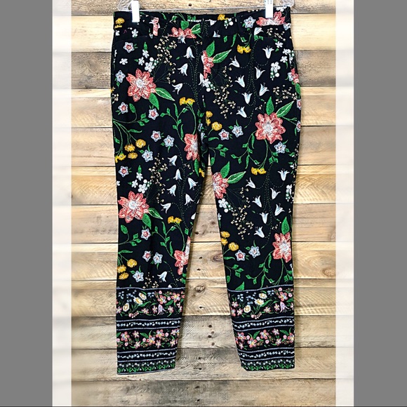 Old Navy floral print pixie mid-rise jeans - Picture 3 of 7